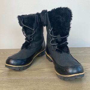 Black Winter Mid Calf Boots - Waterproof